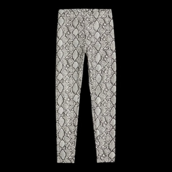 NWT H&M White Snakeskin Coated Leggings Size XS - Picture 2 of 12